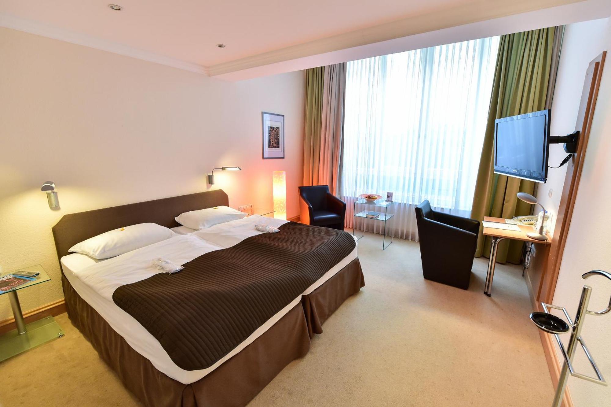 STADT HOTEL Iserlohn Zimmer foto